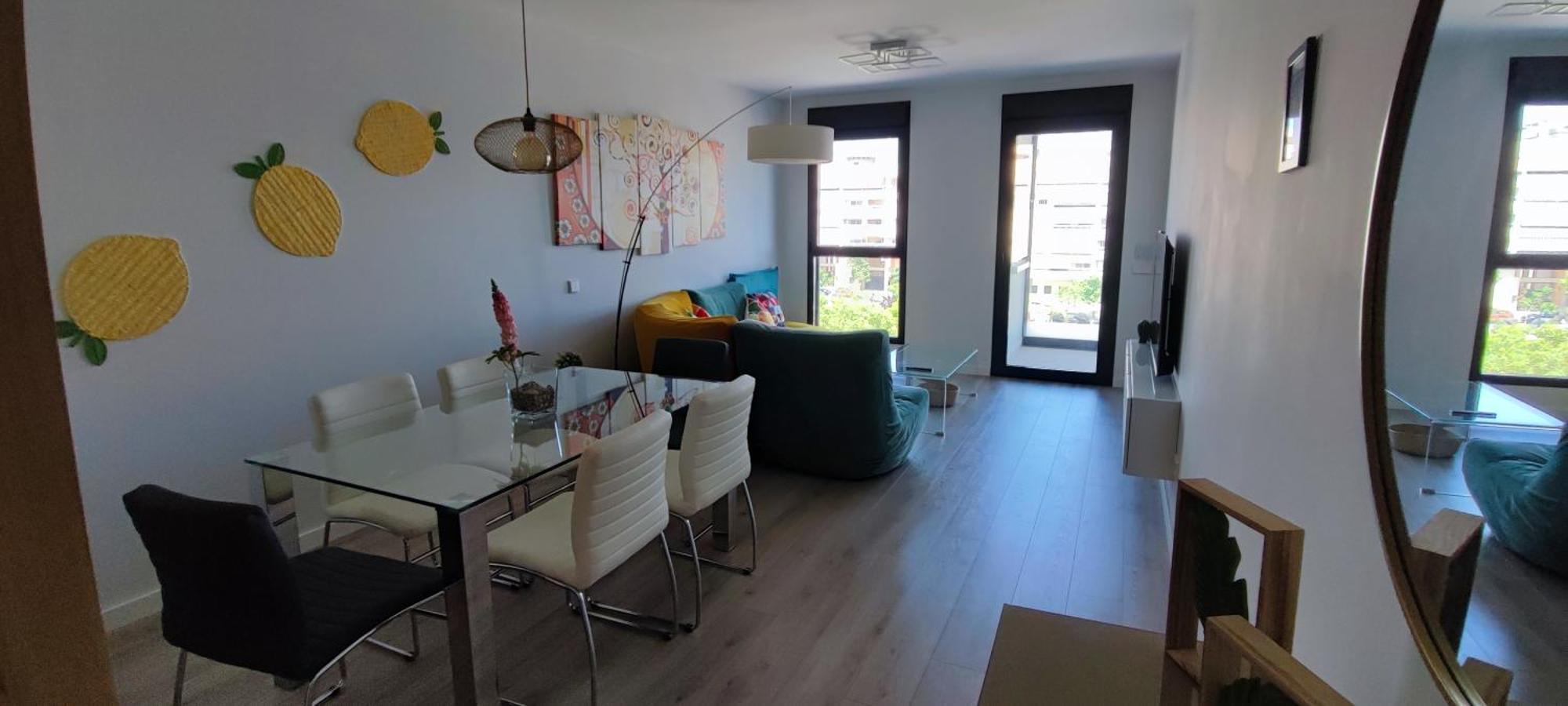 Teatinos Apartament *